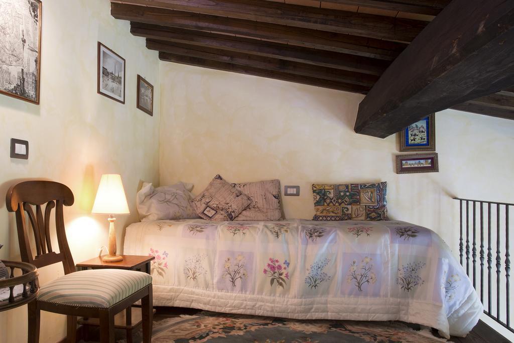 Casa Sandro A Podere Pascianella Villa Castelmuzio Kamer foto