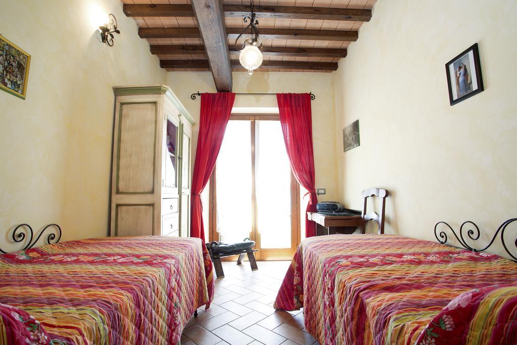 Casa Sandro A Podere Pascianella Villa Castelmuzio Kamer foto